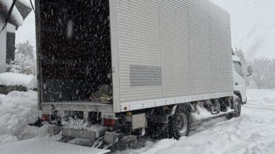 豊岡市で雪の中での作業でした！